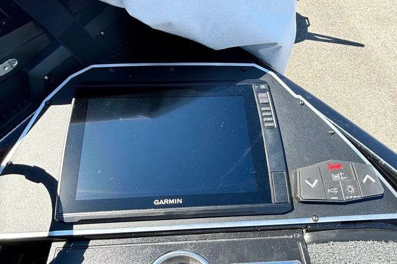 Slide: The Image of Garmin display on 2025 Ranger Z520R Garmin Ranger Cup Equipped boat dashboard. - 4