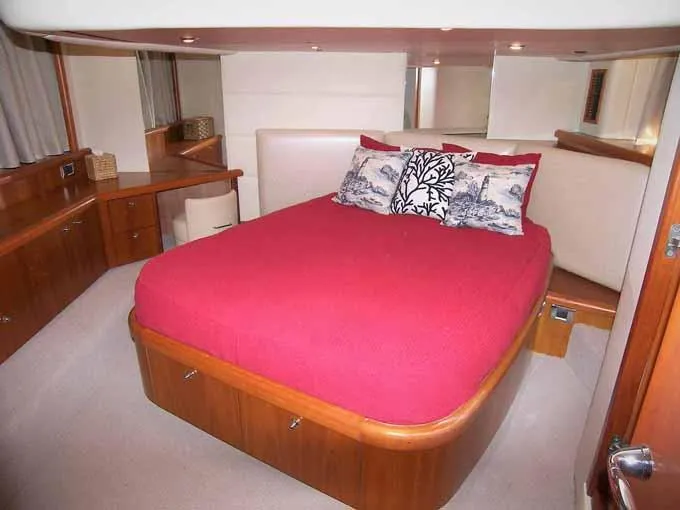 Slide: The Image of Master Stateroom Berth - 15