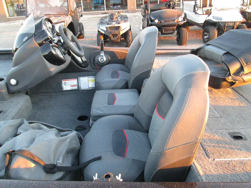 Slide: The Image of Bass Tracker PRO TEAM 175 TXW 2021 - 12