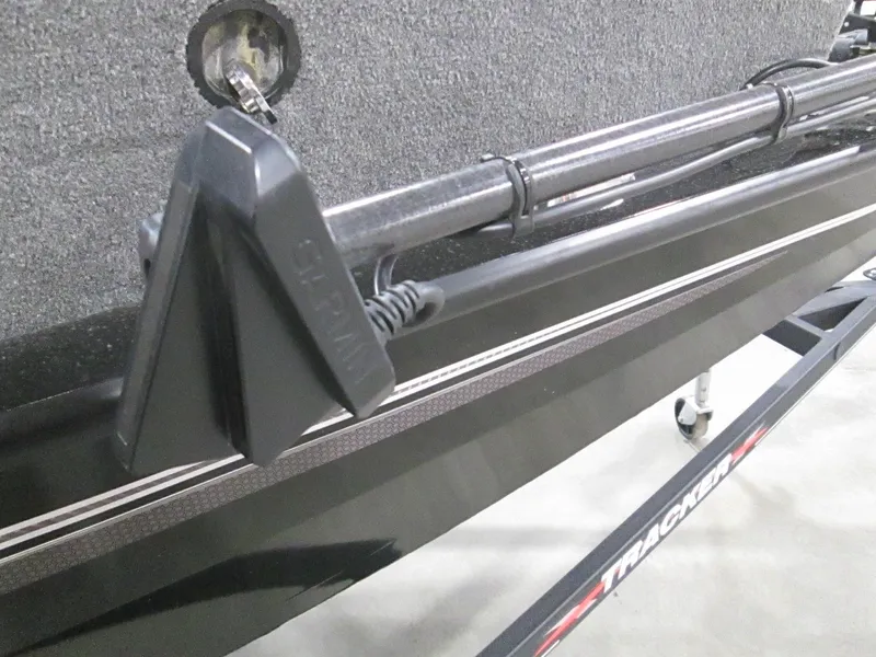 Slide: The Image of Bass Tracker PRO TEAM 175 TXW 2021 - 2