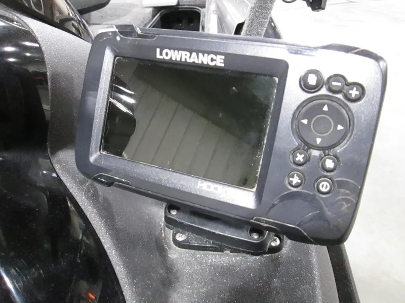 Slide: The Image of Bass Tracker PRO TEAM 175 TXW 2021 - 4