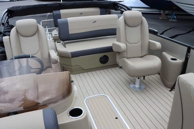 Slide: The Image of Starcraft EXS 3DL 2025 - 10