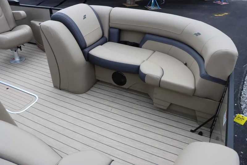 Slide: The Image of Starcraft EXS 3DL 2025 - 13