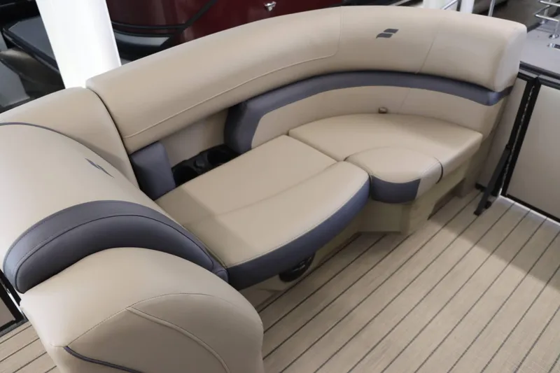 Slide: The Image of Starcraft EXS 3DL 2025 - 33