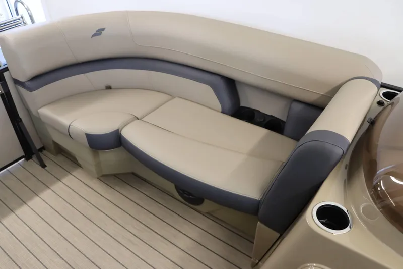 Slide: The Image of Starcraft EXS 3DL 2025 - 34