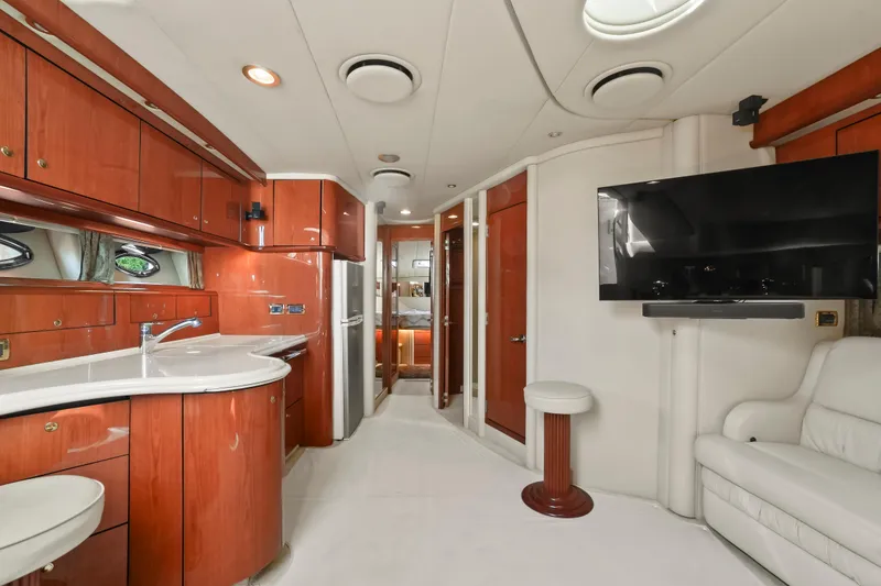 Slide: The Image of Luxurious interior of 2001 Sea Ray 510 Sundancer yacht with modern amenities. - 42