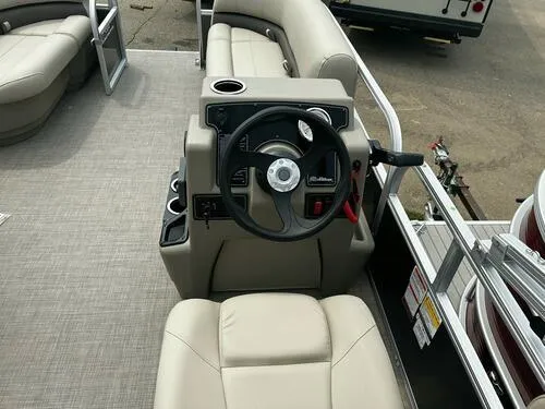 Slide: The Image of Sun Tracker Party Barge 16 DLX 2025 - 11