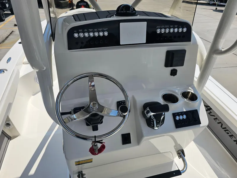 Slide: The Image of 2025 Avenger Boats AV26 - 17