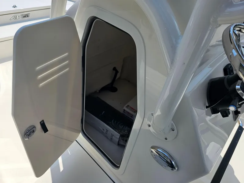 Slide: The Image of 2025 Avenger Boats AV26 - 21