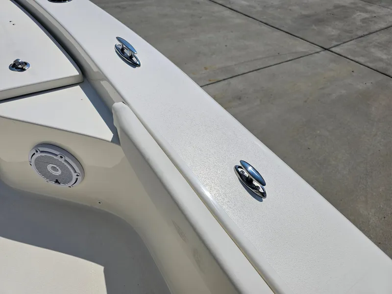 Slide: The Image of 2025 Avenger Boats AV26 - 29