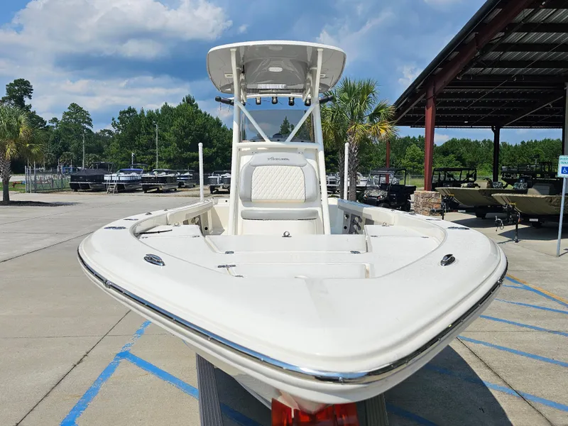 Slide: The Image of 2025 Avenger Boats AV26 - 4