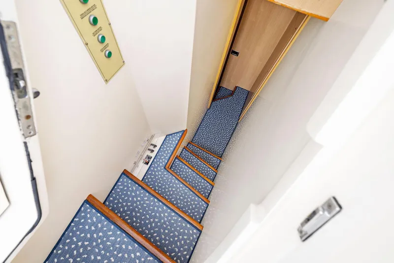 Slide: The Image of Mochi Craft Dolphin 74 2008 - 76