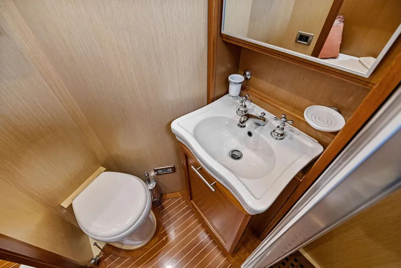 Slide: The Image of Mochi Craft Dolphin 74 2008 - 83