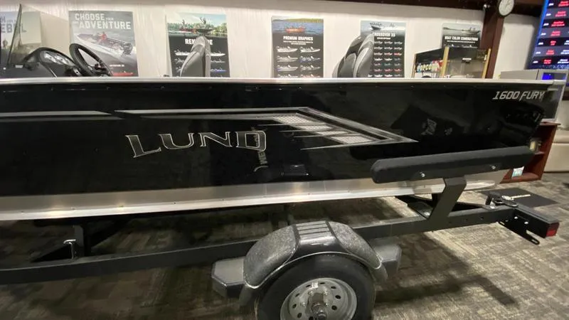 Slide: The Image of Lund 1600 Fury SS 2024 - 3