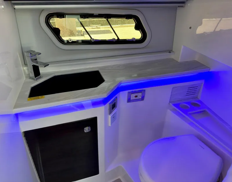 Slide: The Image of 38 Formula 380 Super Sport Crossover-Head - 44