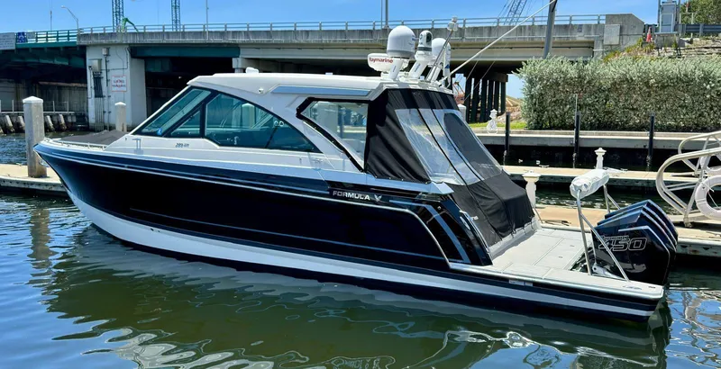 Slide: The Image of 38 Formula 380 Super Sport Crossover- Profile - 50