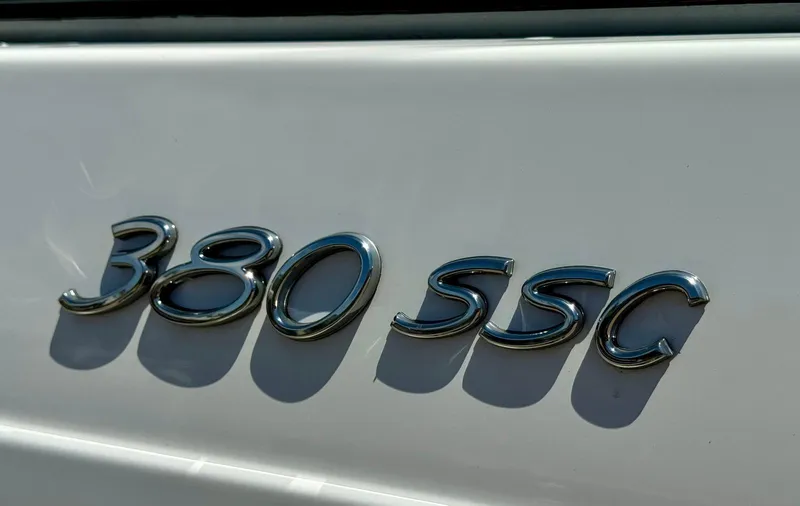 Slide: The Image of 38 Formula 380 Super Sport Crossover-Detail - 7