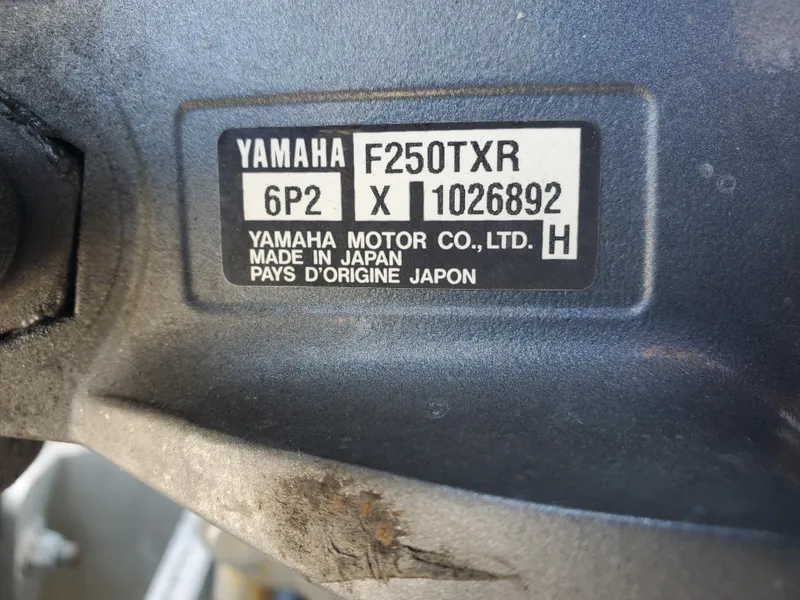 Slide: The Image of Yamaha F250TXR engine label on 2009 Ranger 2200 Bay Ranger, made in Japan. - 9