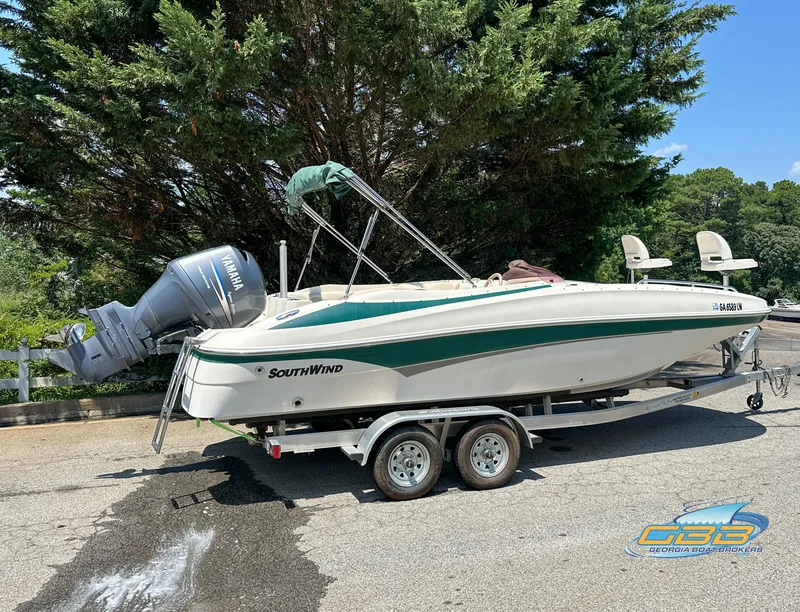Slide: The Image of 2007 SouthWind 210 SD boat on trailer with Yamaha outboard motor. - 3