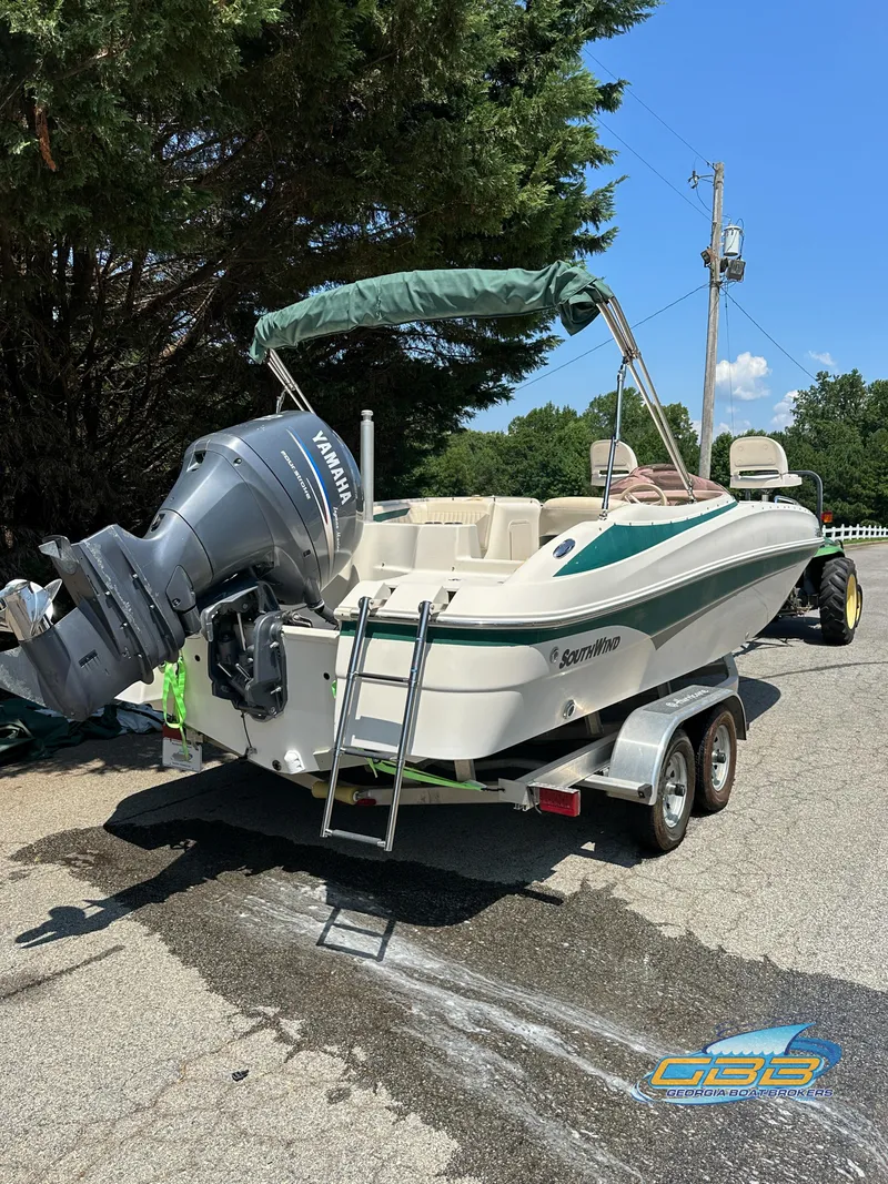 Slide: The Image of 2007 SouthWind 210 SD boat on trailer with Yamaha outboard motor. - 5