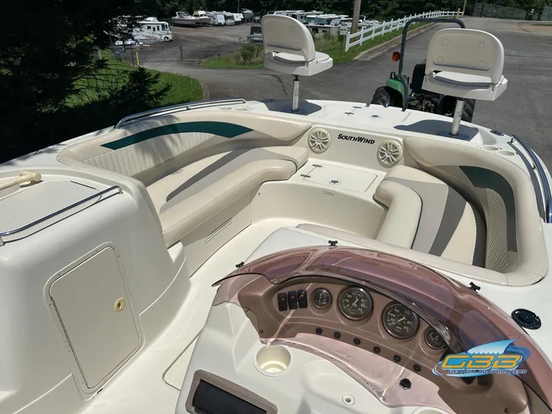 Slide: The Image of 2007 SouthWind 210 SD boat interior with seating and dashboard. - 9
