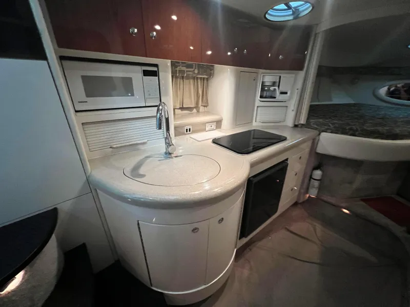 Slide: The Image of Monterey 322 Monterey 2000 - 30