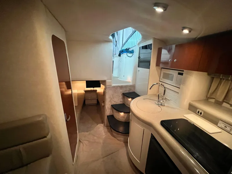 Slide: The Image of Monterey 322 Monterey 2000 - 34