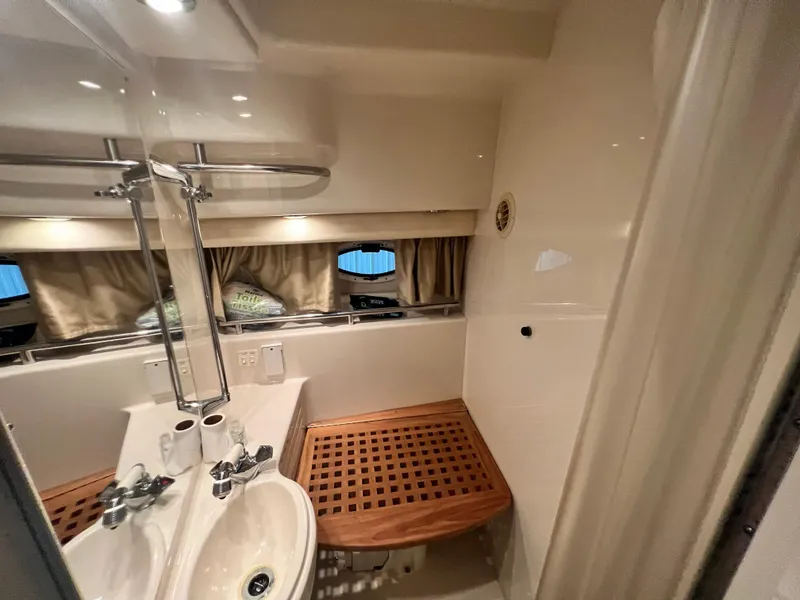 Slide: The Image of Monterey 322 Monterey 2000 - 37