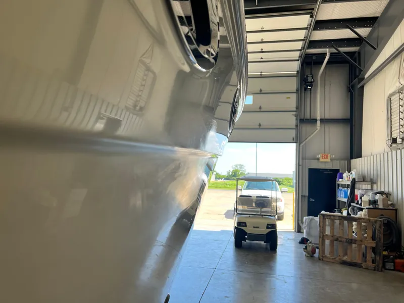 Slide: The Image of Monterey 322 Monterey 2000 - 8