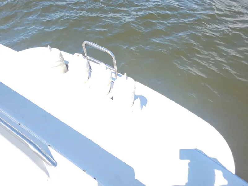 Slide: The Image of Sea Ray 400 Express Cruiser 1996 - 34