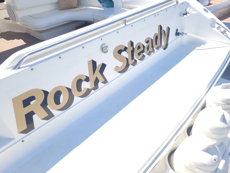 Slide: The Image of Sea Ray 400 Express Cruiser 1996 - 35