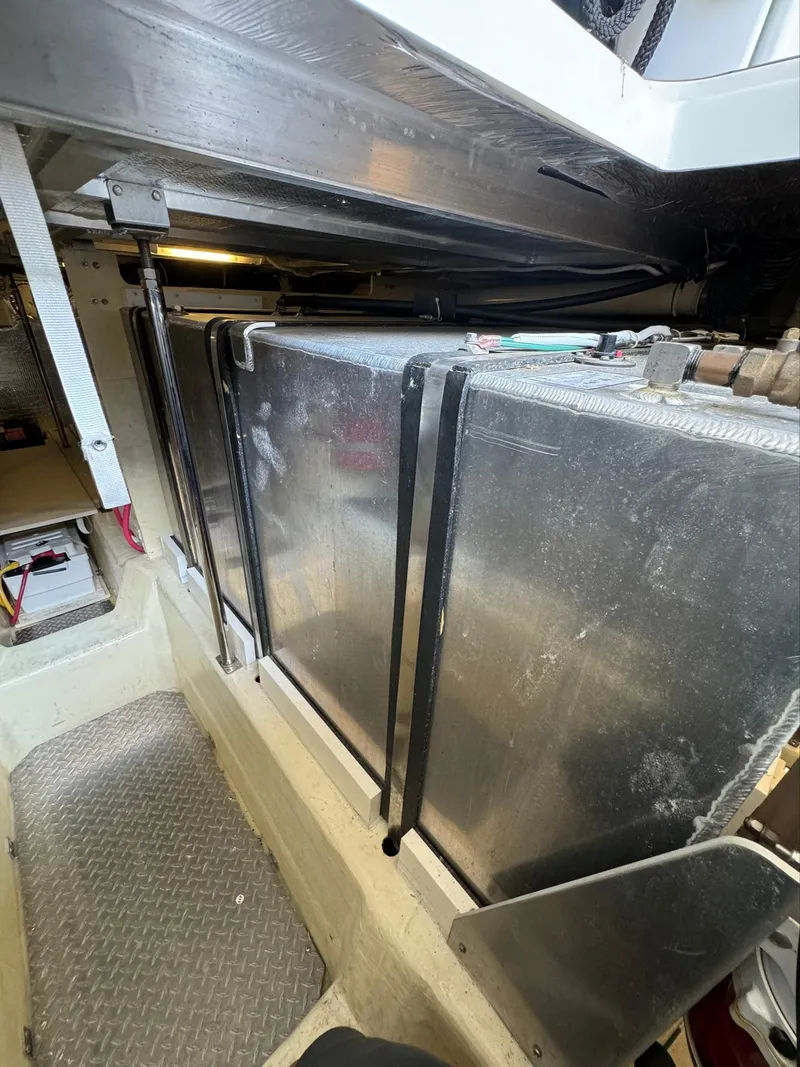 Slide: The Image of Carver 54 Voyager 2013 - 51