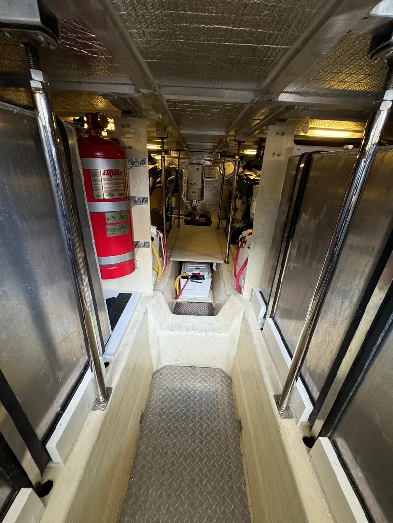 Slide: The Image of Carver 54 Voyager 2013 - 53