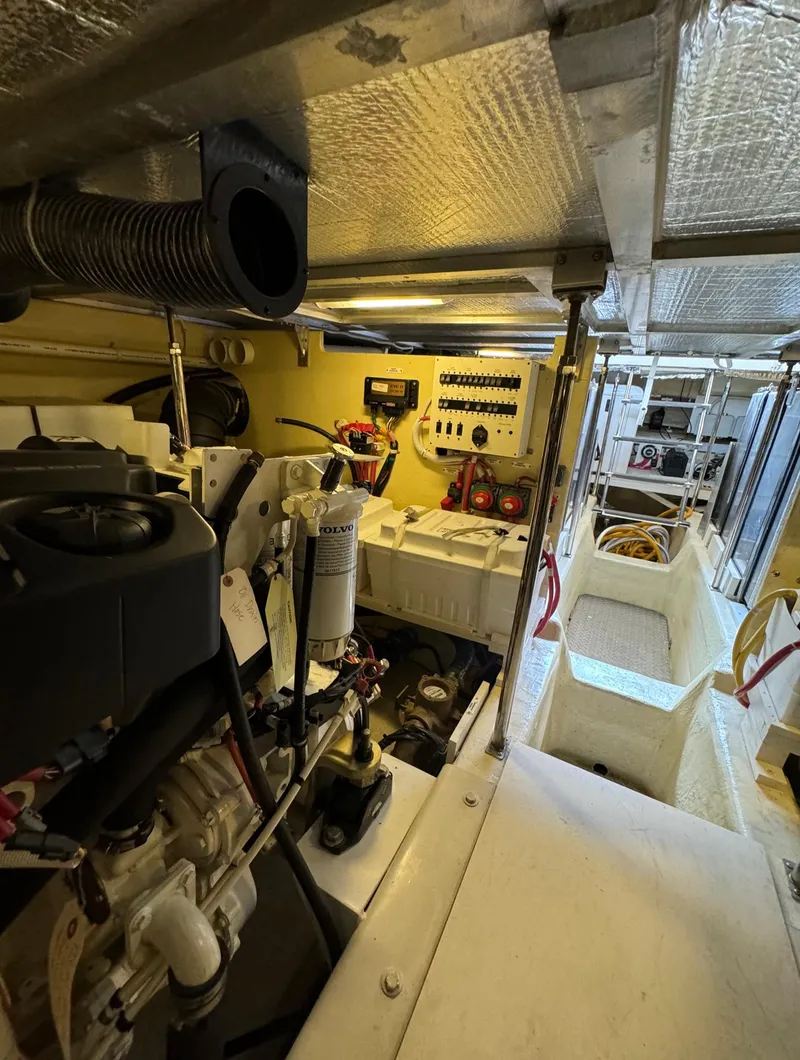 Slide: The Image of Carver 54 Voyager 2013 - 56