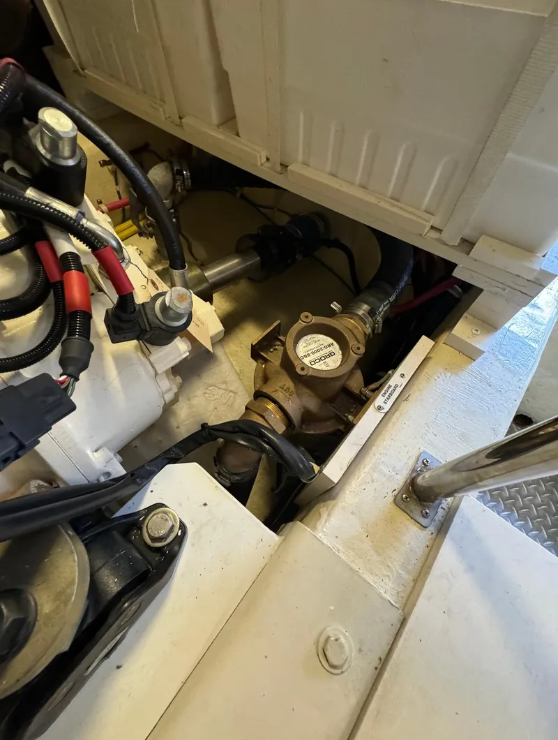 Slide: The Image of Carver 54 Voyager 2013 - 58