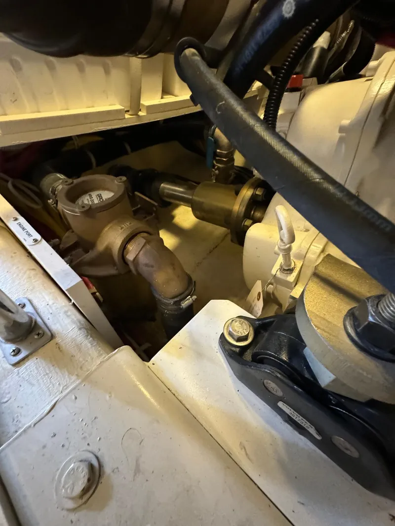 Slide: The Image of Carver 54 Voyager 2013 - 59