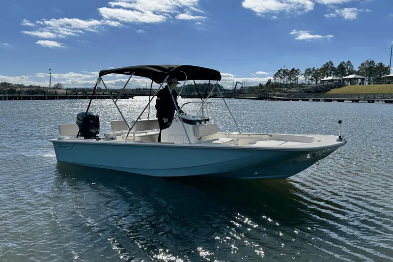 Slide: The Image of Boston Whaler 170 Montauk 2025 - 1