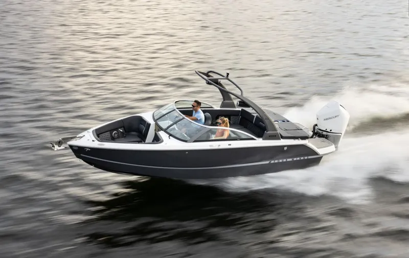 Slide: The Image of 2018 Four Winns HD240 OB speedboat cruising on water. - 10