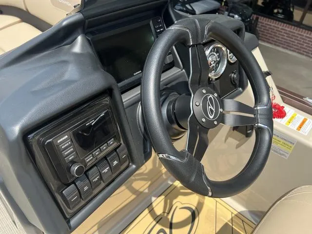 Slide: The Image of Veranda VR22RC 2025 - 23