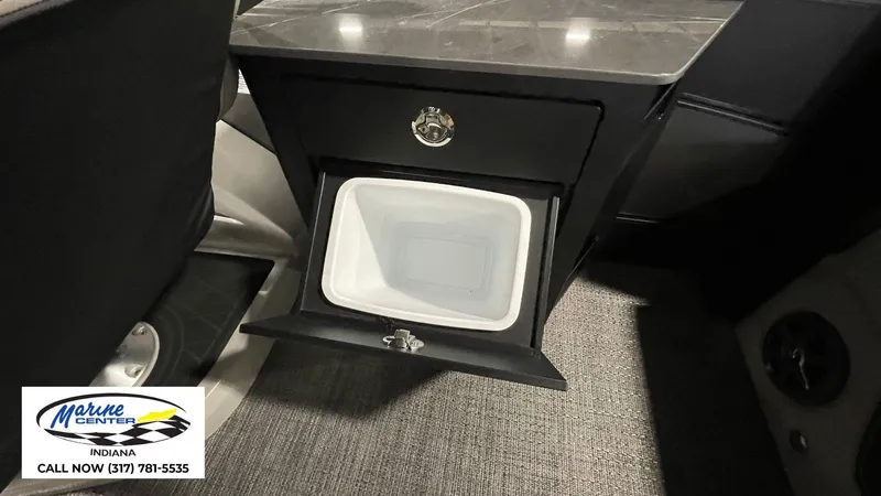 Slide: The Image of Barletta LUSSO 25UEA 2025 - 23