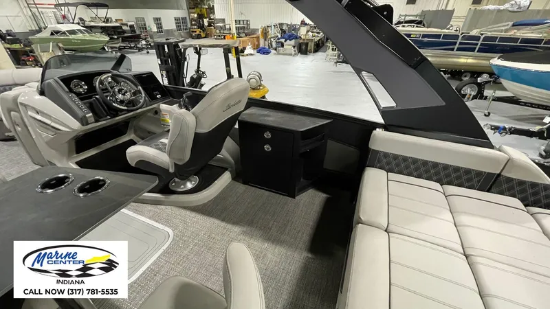 Slide: The Image of Barletta LUSSO 25UEA 2025 - 36