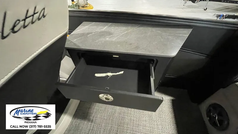 Slide: The Image of Barletta LUSSO 25UEA 2025 - 5