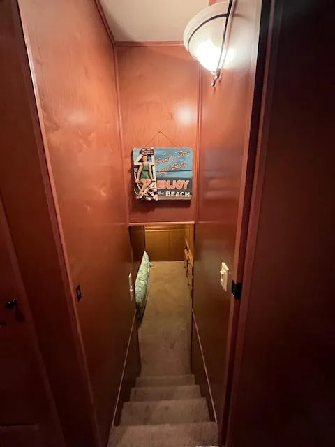 Slide: The Image of Funtime Houseboat 2009 - 13