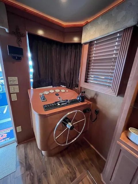 Slide: The Image of Funtime Houseboat 2009 - 2