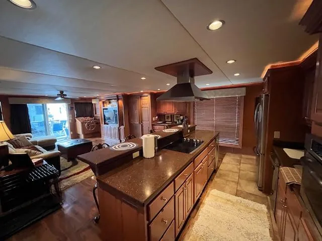 Slide: The Image of Funtime Houseboat 2009 - 4