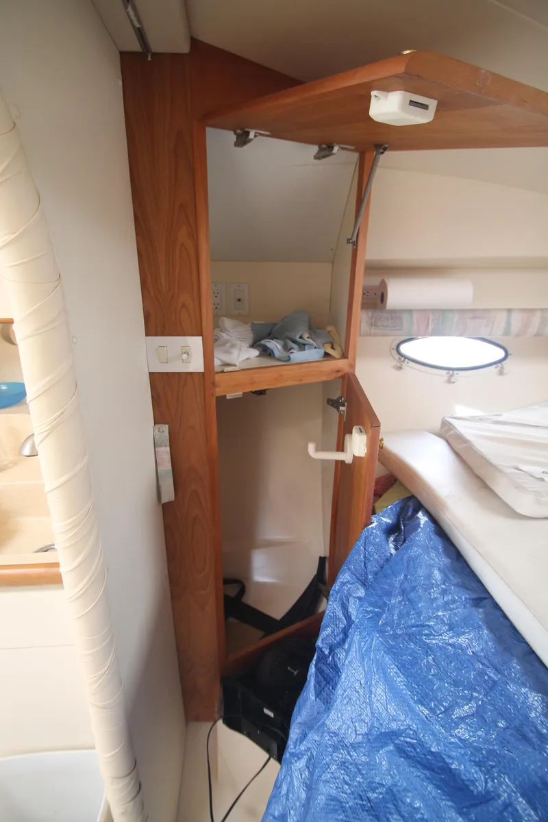 Slide: The Image of Hanging Locker to Port - 44