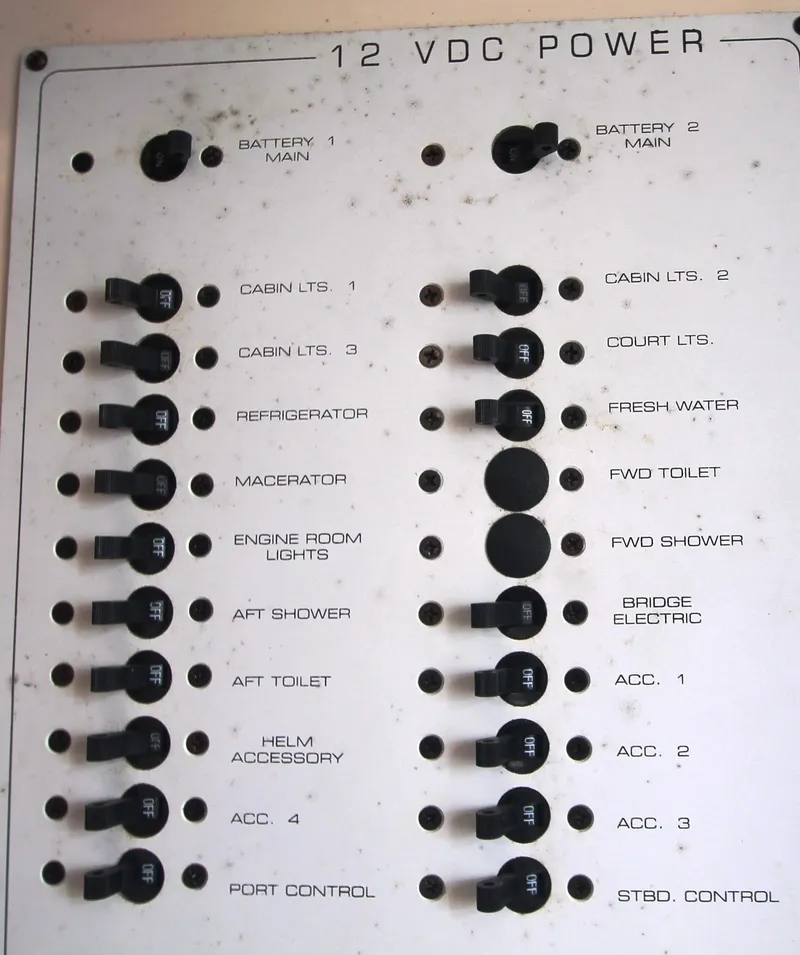 Slide: The Image of 12 Volt Panel - 61