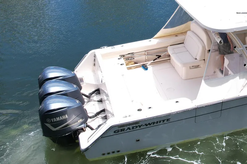 Slide: The Image of Grady-White Freedom 375 2017 - 61