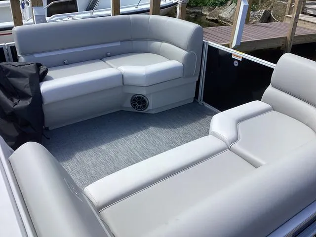 Slide: The Image of Godfrey Xperience 2086 CXP 2025 - 6