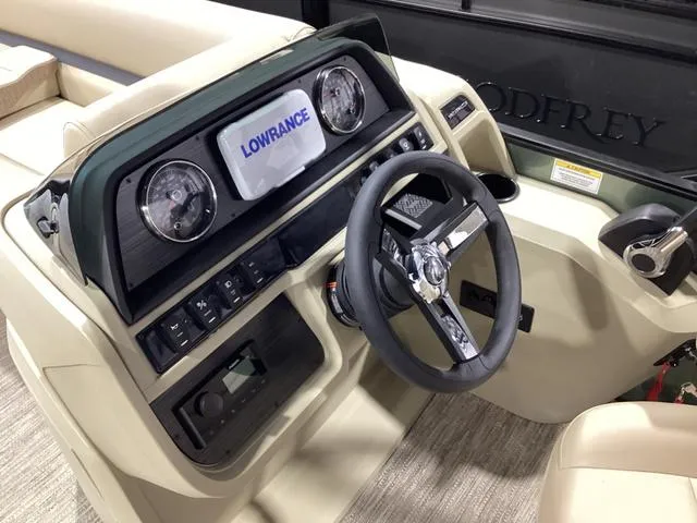 Slide: The Image of Godfrey SWEETWATER 2286 SFL 2024 - 11